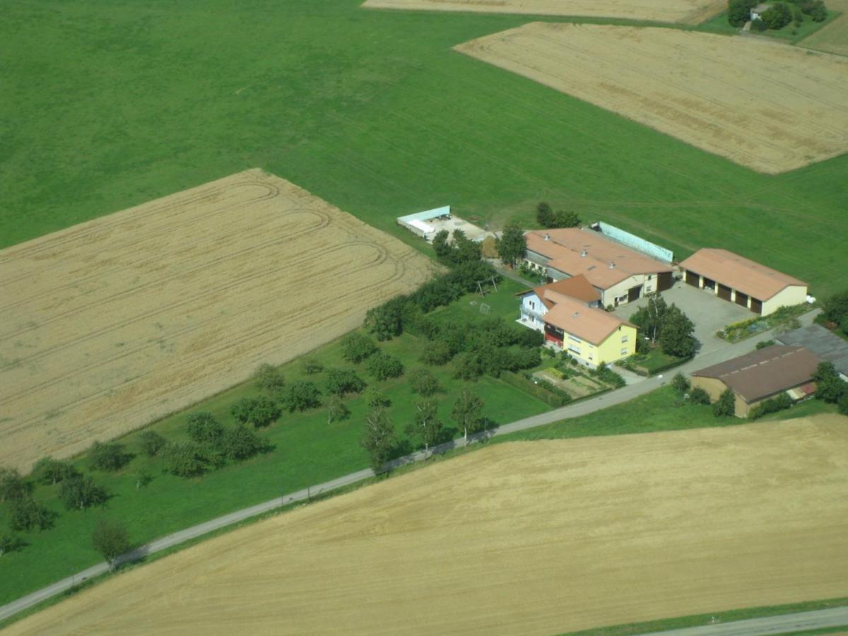 Ferienwohnung Taubertal Familie Arold Creglingen Esterno foto